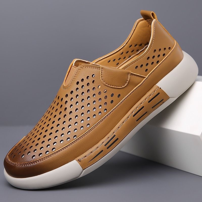 Muške slip-on sandale s prozračnim PU gornjim dijelom, gumom na đonu i podstavom od umjetne kože