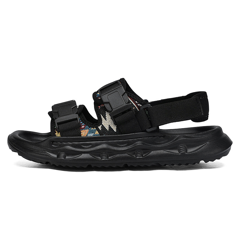 Sandale pentru bărbați, cu partea superioară din plasă, talpă EVA, deget deschis, închidere cu cataramă, respirante.