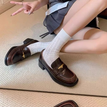 Ženski loafers slip-on s okruglim vrhom, srednji pet 3–6 cm, gornji materijal superfiber, PU uložak