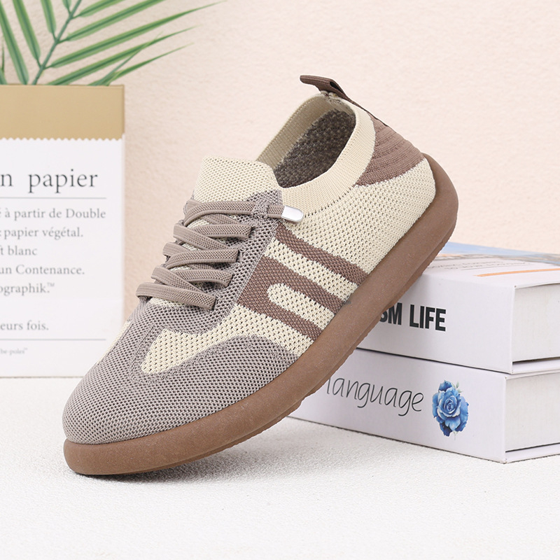 Ženske slip-on tenisice od platna, zaobljena špička, niska peta 1–3 cm, PVC potplat