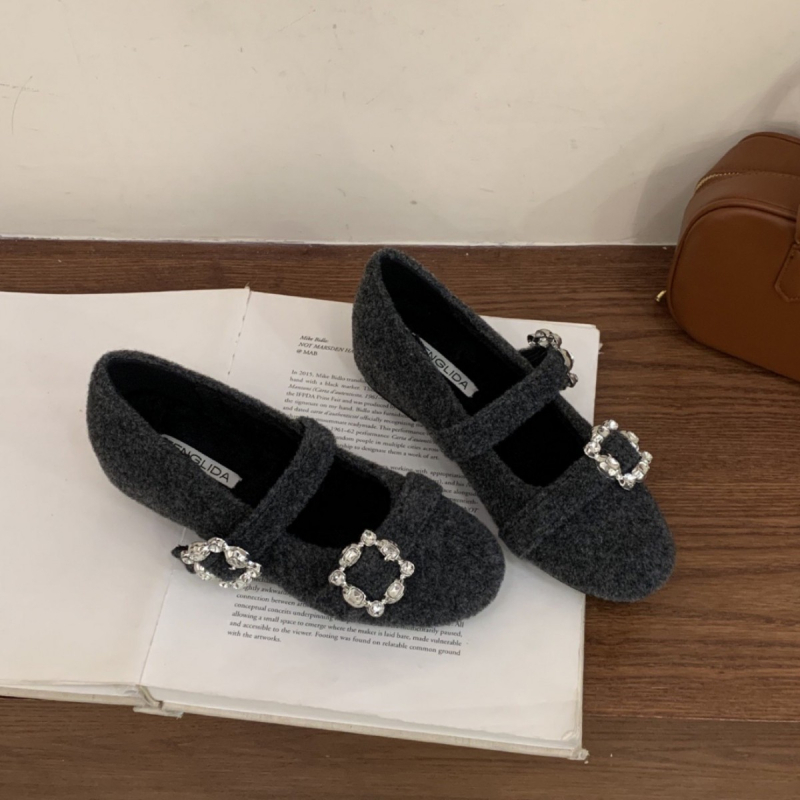 Női Mary Jane cipők, kerek orrú, magasságot növelő talp, oldalsó csattal záródó (Toe shape: Round head; Upper material: Woolen; Heel height: Low heel (<3 cm); Closure: Side buckle; Insole material: Artificial hair)