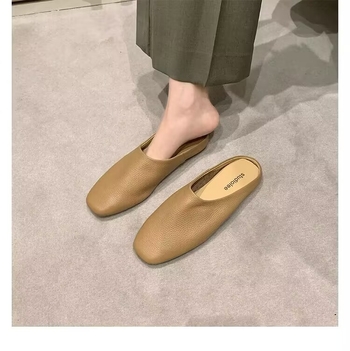 Ženske slip-on mule cipele: gornji dio od ovčje kože, unutarnji dio od svinjske kože, potplat od teleće tetive, niski potplat