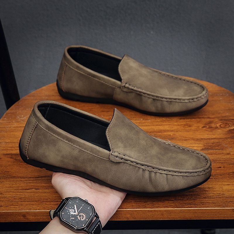 Muške slip-on mokasice s gornjim dijelom od kozje kože, kožni vrh prsta, PU ulošak, pjenasti gumeni potplat, jednobojne