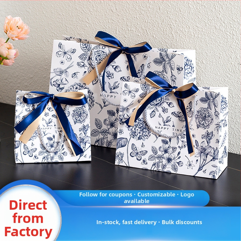 Retro květinová darčeková taška z kartónu s matným filmom - bez loga