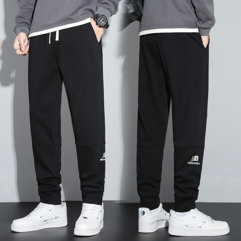 Proljetne muške jogger hlače u korejskom stilu s elastičnim pojasom, cropped duljina, vezeni detalj, casual, pamukova mješavina