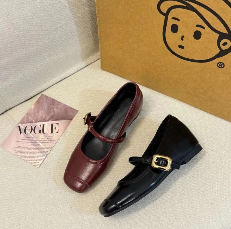 Mary Jane cipele s unutarnjim povećanjem visine od 5 cm, gornji dio od Super Fiber, unutarnja uložak PU, visina pete 3-6 cm