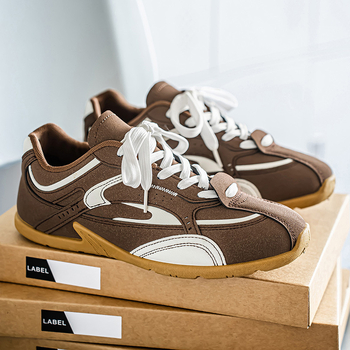 Спортни кежуъл обувки в стил немски армейски треньор; горна част от синтетична кожа; подметка гума; връзки; кръгъл нос; нисък ток 1–3 см