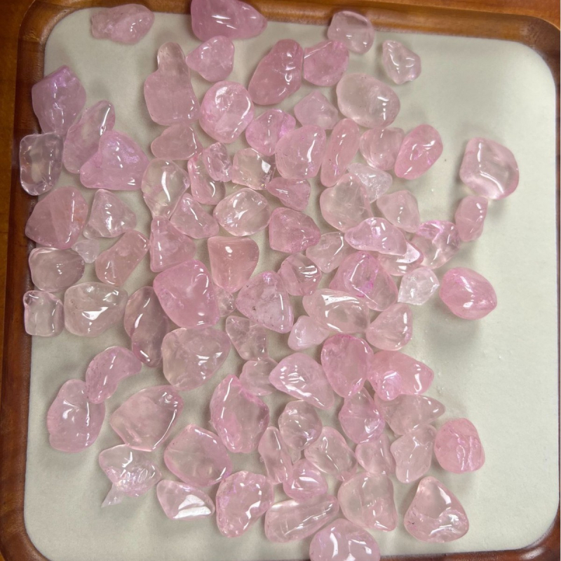 Pietriș de cristal pentru peisagistică, formă geometrică, stil modern minimalist, cod produs 1, ambalaj pungă PP