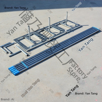 Vjenčani okvir za pozadinu sa nehrđajućim čeličnim cijevima i teleskopskim šipkama za pozornicu