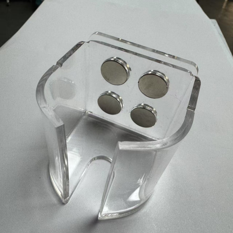 Suport acrilic magnetic pentru sticla de apă pentru animale de companie mici – Brand: Labelable; Categorie: Unelte pentru hrănire animale de companie