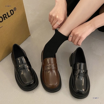 Ženske plosnate cipele, gornji dio od PU kože, slip-on, retro loafersi britanskog stila, gumena potplat