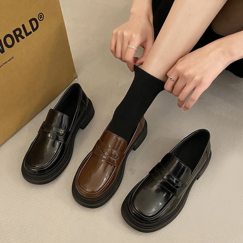 Ženske plosnate cipele, gornji dio od PU kože, slip-on, retro loafersi britanskog stila, gumena potplat