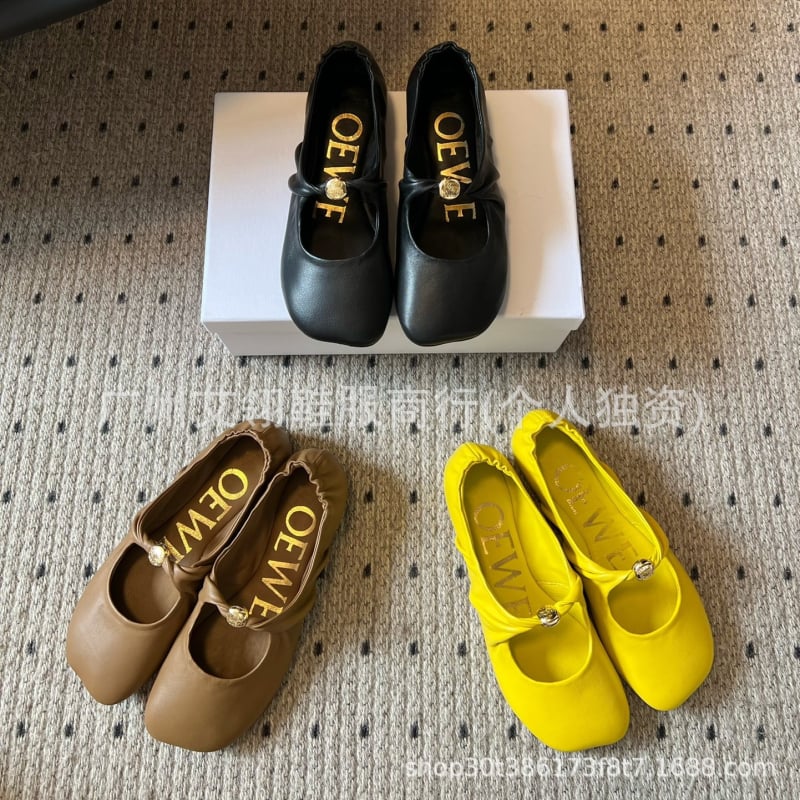 Mary Jane cipele od split kože, zaobljeni nos, ravni podplat, ulošak od prirodne kože, slip-on