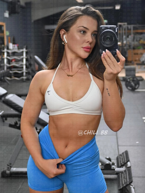 Brzo sušeći sportski grudnjak s jastučićem, ženski joga top visoke elastičnosti, 3/4 cup, srednje oblik košarice, fiksne naramenice (Nylon blend; Chest pad; 3/4 cup; Medium molded cup; Fixed halter straps)