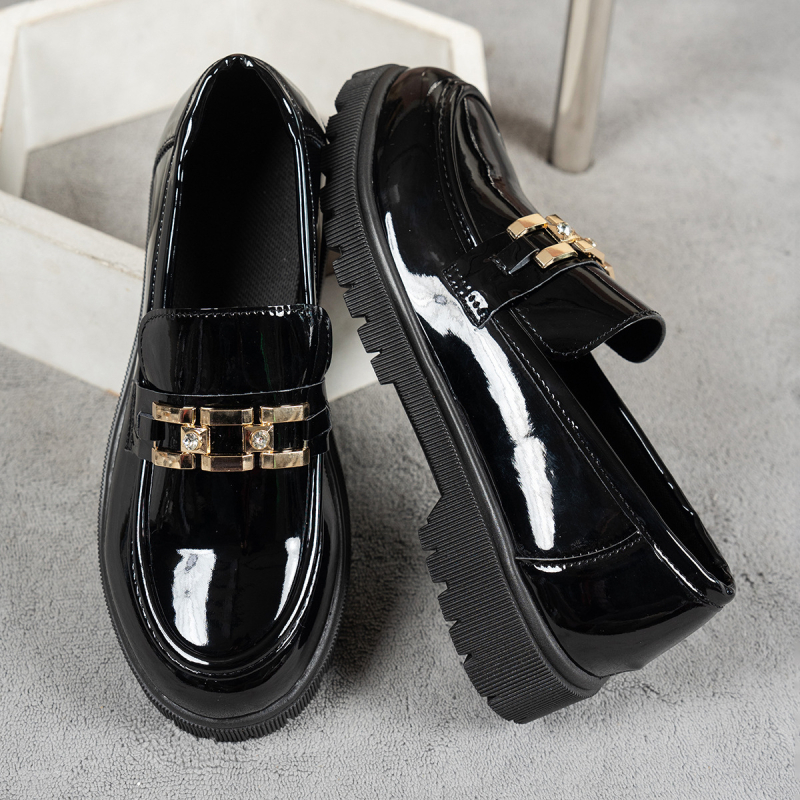 Ženske loafers, casual stil, slip-on, visina pete 6–8 cm, crepe potplat