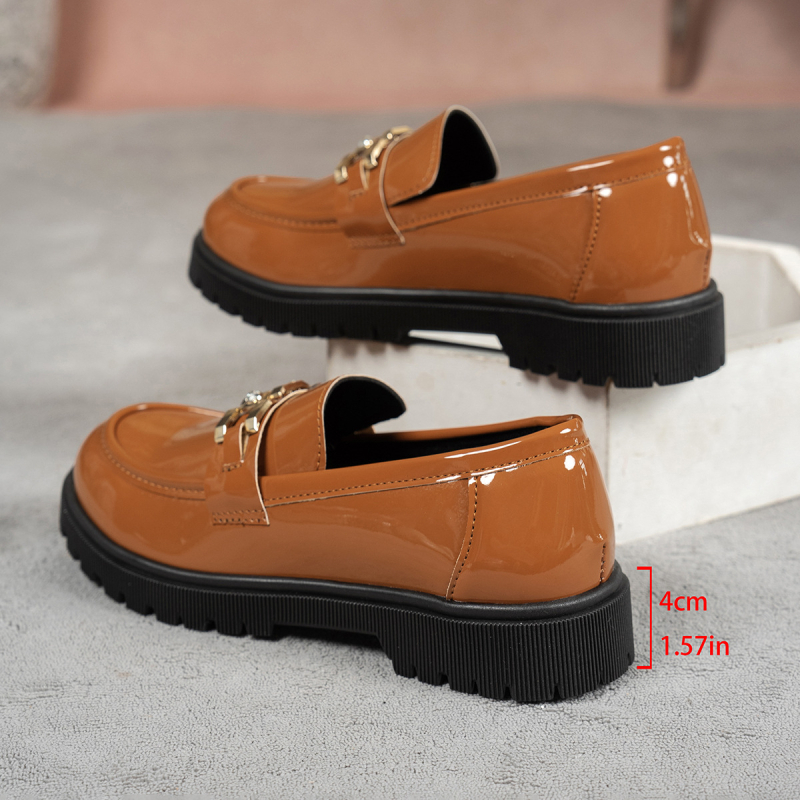 Ženske loafers, casual stil, slip-on, visina pete 6–8 cm, crepe potplat