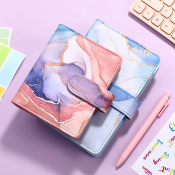 Notebook cu foi detașabile – design marmură cu nuanțe macarons; Brand: Tengtai; Model: TT-W; Foi interioare: hârtie forestieră; Personalizabil; 6 găuri