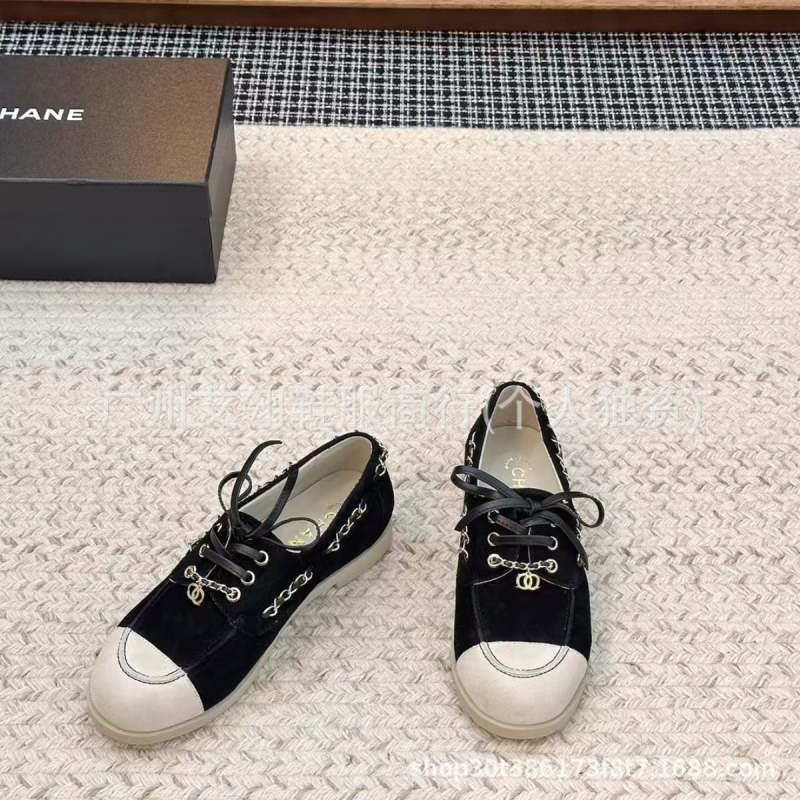 Pantofi sport din piele pentru femei, șireturi, vârf rotund, talpă din cauciuc, finisaj velur