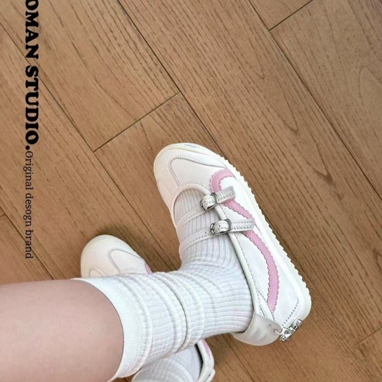 Ženske japanskog stila ravne balerinke s skrivenim podizanjem, PU gornji dio, okrugli vrh, zatvaranje Velcro, gumeni potplat