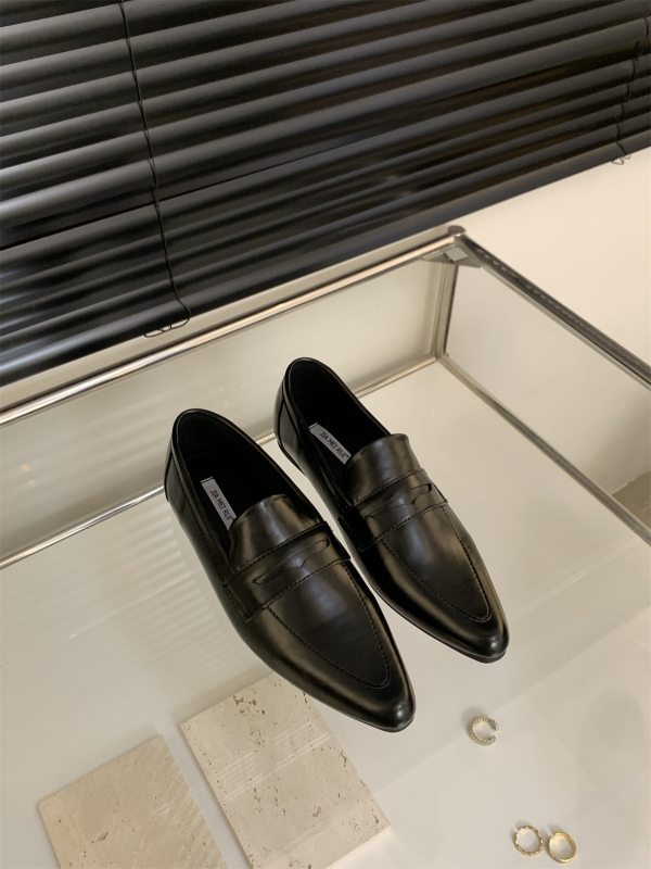 Ženske loaferice s oštrim vrhom, plosni potpetice, gornji dio od Super Fiber, ulošak od prirodne kože, slip-on, britanski stil