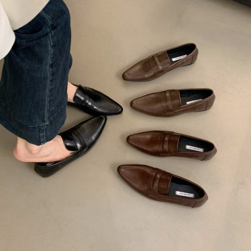 Ženske loaferice s oštrim vrhom, plosni potpetice, gornji dio od Super Fiber, ulošak od prirodne kože, slip-on, britanski stil