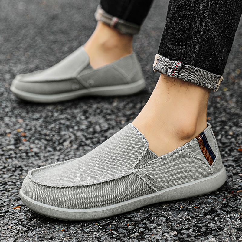 Muške platnene slip-on mokasice — prozračne, lagane, antislip, otporne na habanje; niski gornji dio, zaobljeni nos, gumasta podmetačka, tekstilni ulošak