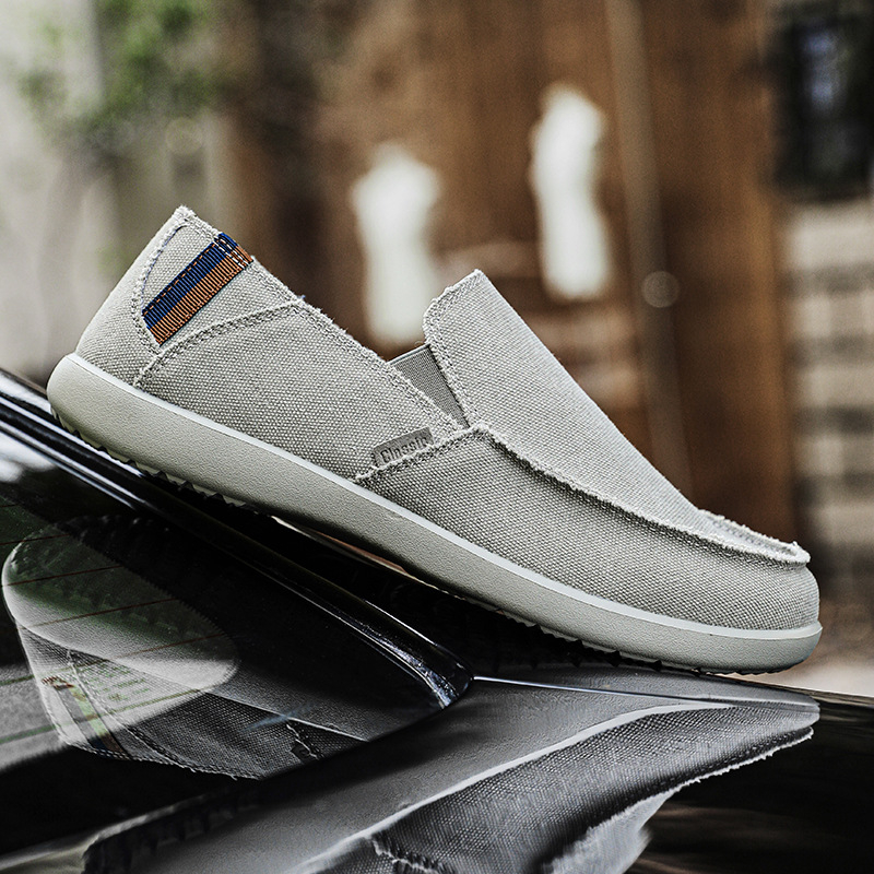 Muške platnene slip-on mokasice — prozračne, lagane, antislip, otporne na habanje; niski gornji dio, zaobljeni nos, gumasta podmetačka, tekstilni ulošak