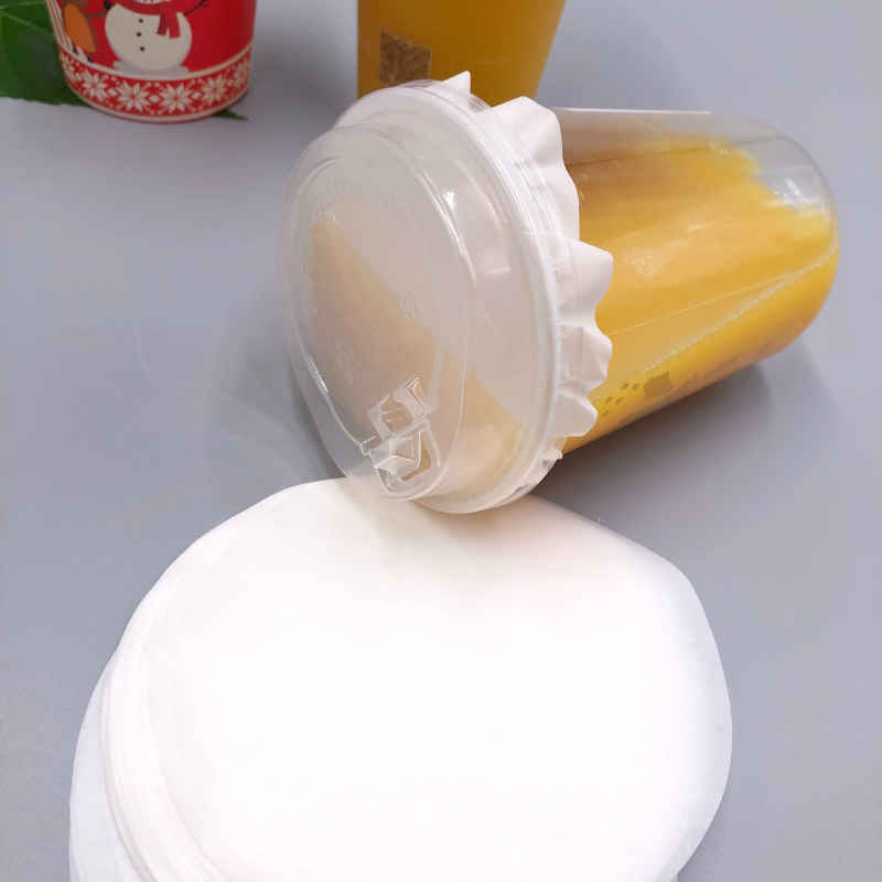Jednokratna čaša za čaj s mlijekom i poklopcem, plastika, ispod 100 ml, mogućnost ispisa logotipa