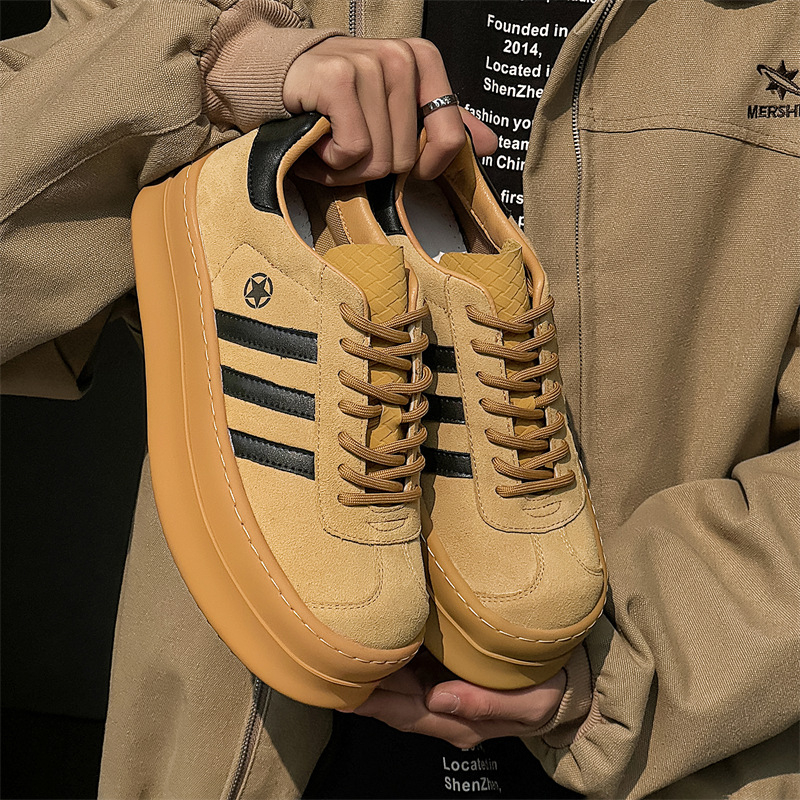 Férfiaknak szóló sportcipő kerek orral, tehénnubuk felsőrész, 3-5 cm sarokmagasság, gumitalp