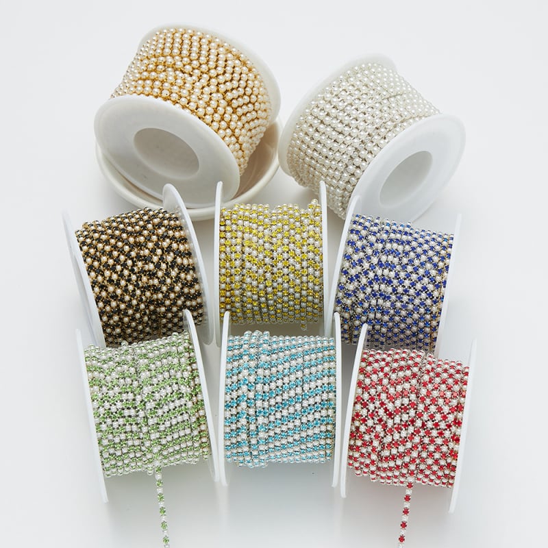 Lanac s perlama i dijamantima za DIY dodatke, elektroplatirani metal, podrijetlo Yiwu, zima 2023