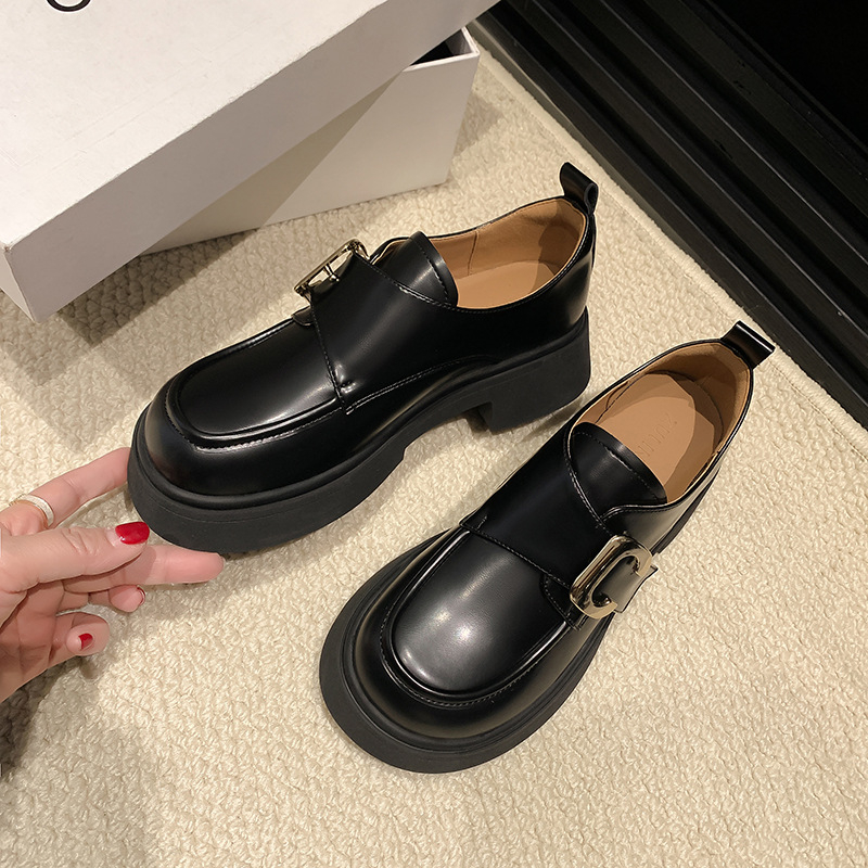 Loafers με στρογγυλό δάχτυλο, δέρμα αγελάδας, βρετανικό στυλ, μεσαίο ύψος τακουνιού 3-5 cm, καουτσούκ σόλα