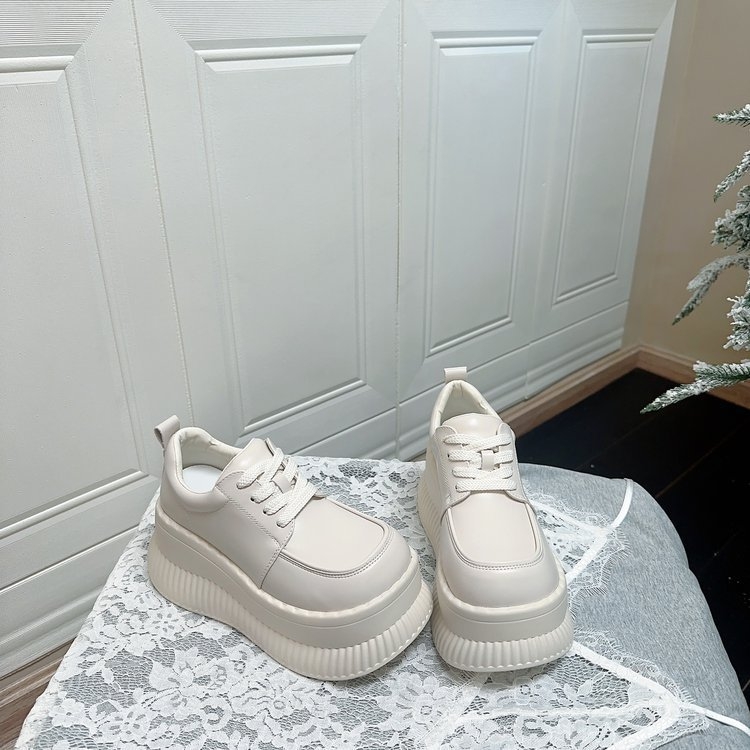 Platforma loafer britskog stila od velura, okrugla prst, bočni zip, srednji đon 3-5 cm, gumeni đon, zimska obuća