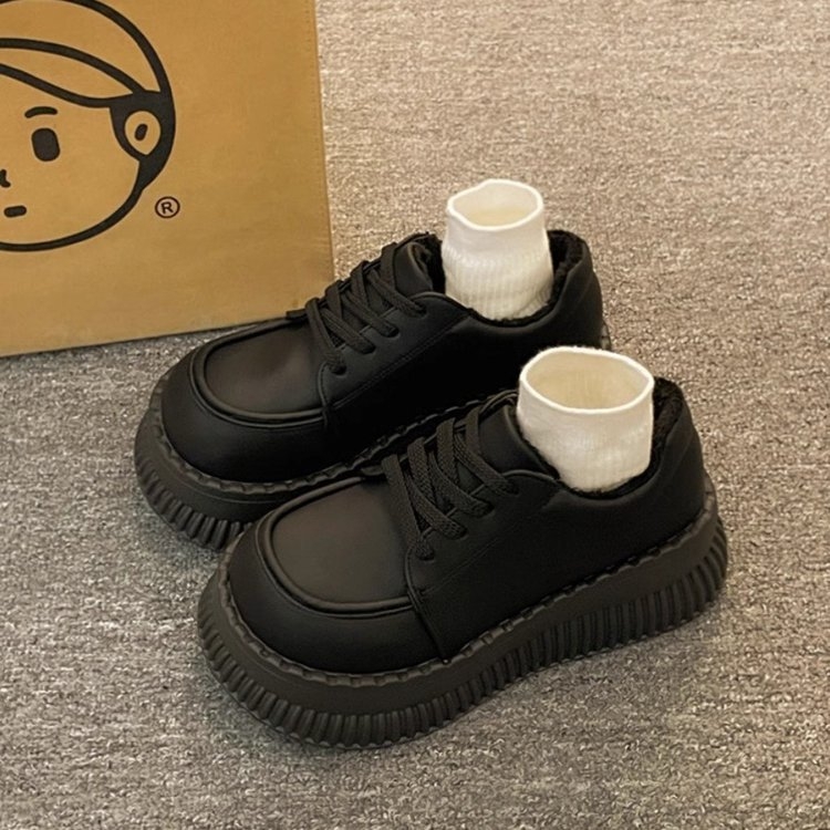 Platforma loafer britskog stila od velura, okrugla prst, bočni zip, srednji đon 3-5 cm, gumeni đon, zimska obuća