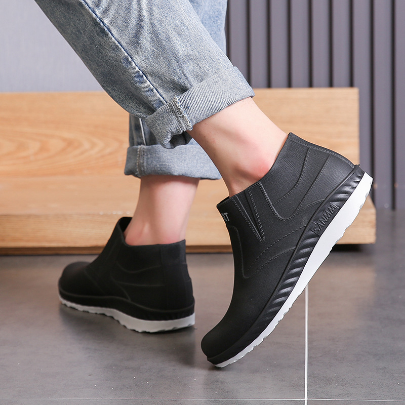 Muške kišne overshoes: vodootporne plastične cipele, protuklizna potplata, mrežasta unutrašnjost, jednodijelno oblikovana potplata
