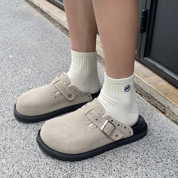 Muški loafers od nubuk kože s čavlima, bez pertli, debela platforma za povećanje visine (Gornji materijal: nubuk; Đon: EVA; Zatvaranje: slip-on; Obrada: nubuk; Sezona: Ljeto 2025)