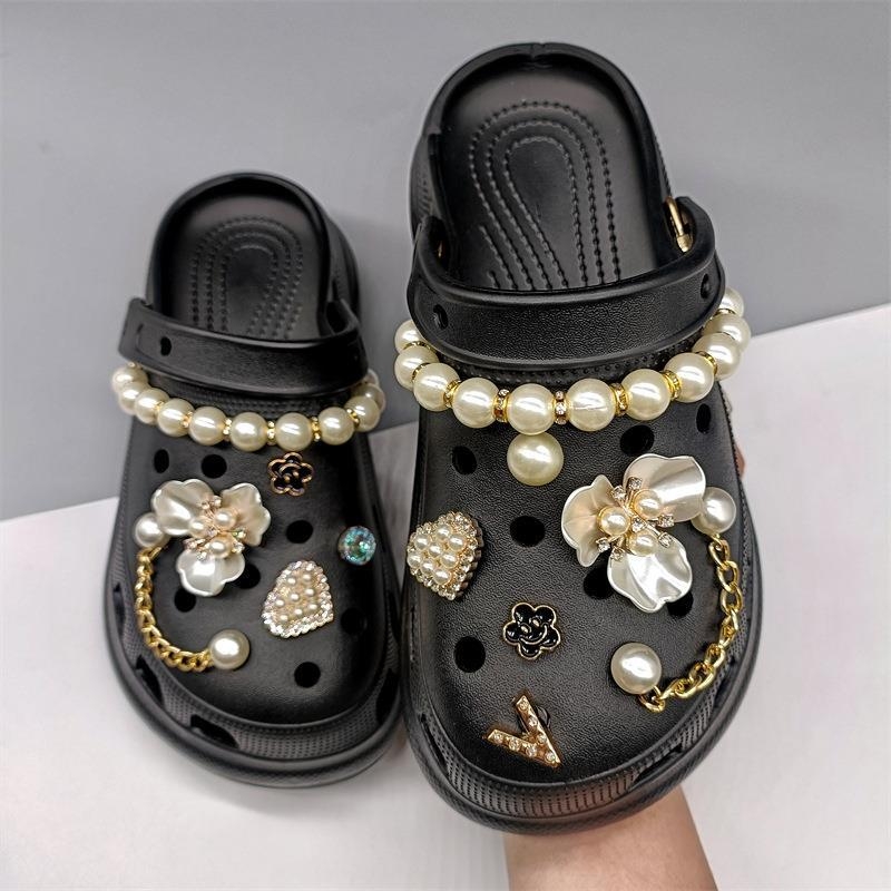 Set dodataka za obuće: perljin cvijet i rhinestone lančić s uklonjivom kopčom za sandale, casual cipele i papuče — Stilovi: Pearl Flower, Rhinestone Flower, Green; Modeli: Accessories-Pearl Flower, Rhinestone Flower, Green