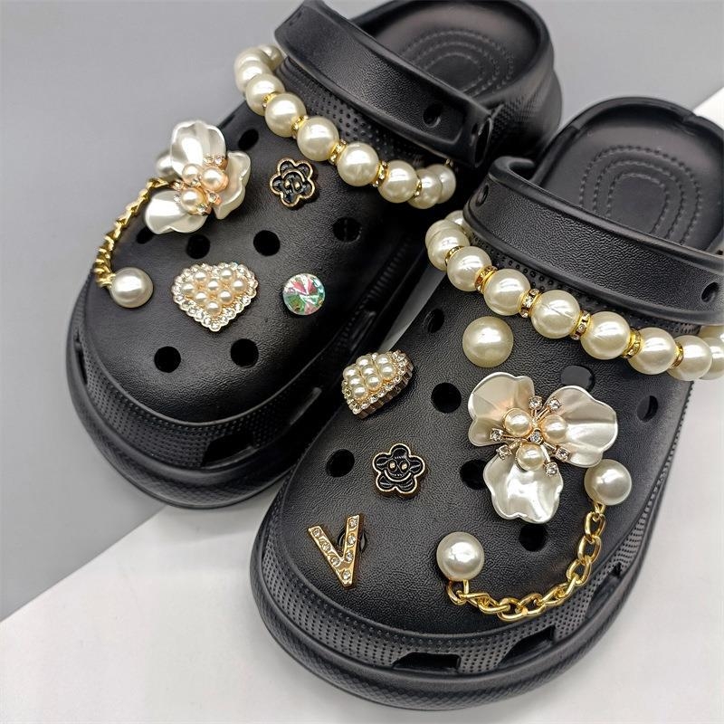 Set dodataka za obuće: perljin cvijet i rhinestone lančić s uklonjivom kopčom za sandale, casual cipele i papuče — Stilovi: Pearl Flower, Rhinestone Flower, Green; Modeli: Accessories-Pearl Flower, Rhinestone Flower, Green