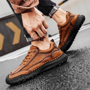 Loafers s gornjim dijelom od super vlakna, PU ulošak, gumeni potplat, okrugli vrh, vezanje