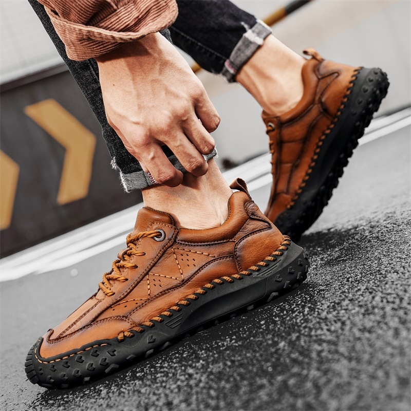 Loafers s gornjim dijelom od super vlakna, PU ulošak, gumeni potplat, okrugli vrh, vezanje