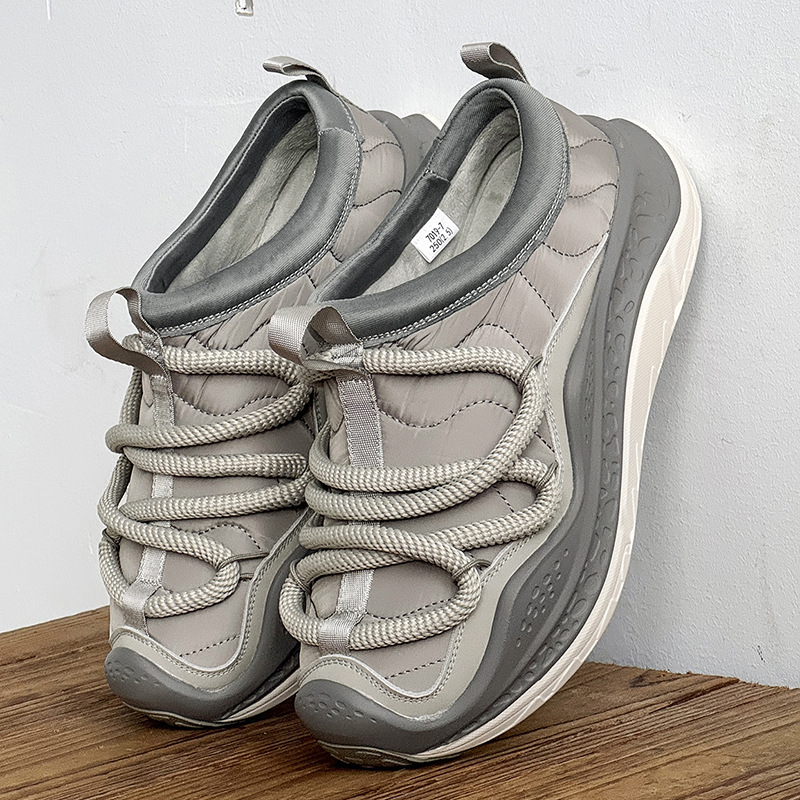 Muške outdoor slip-on tenisice s plišanim podstavom, niski profil, protuklizna gumena potplata, debeli potplat