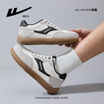 Niske sportske tenisice s gornjim dijelom od sintetičke kože, PVC potplat injektiran, vezanje šnure, okrugli vrh, 1–3 cm peta