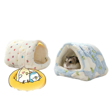 Hamster gnijezdo od pamuka — zimsko toplo, trokutasti oblik, prirodni stil, pogodna za unutarnju upotrebu.