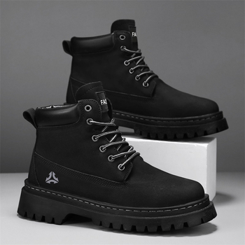 Férfi Martin bakancsok, magas téli csizmák elöl fűzővel, csúszásmentes és melegek; felső PVC, talp PVC, PU talpbetét, dőlő sarok 1-3 cm