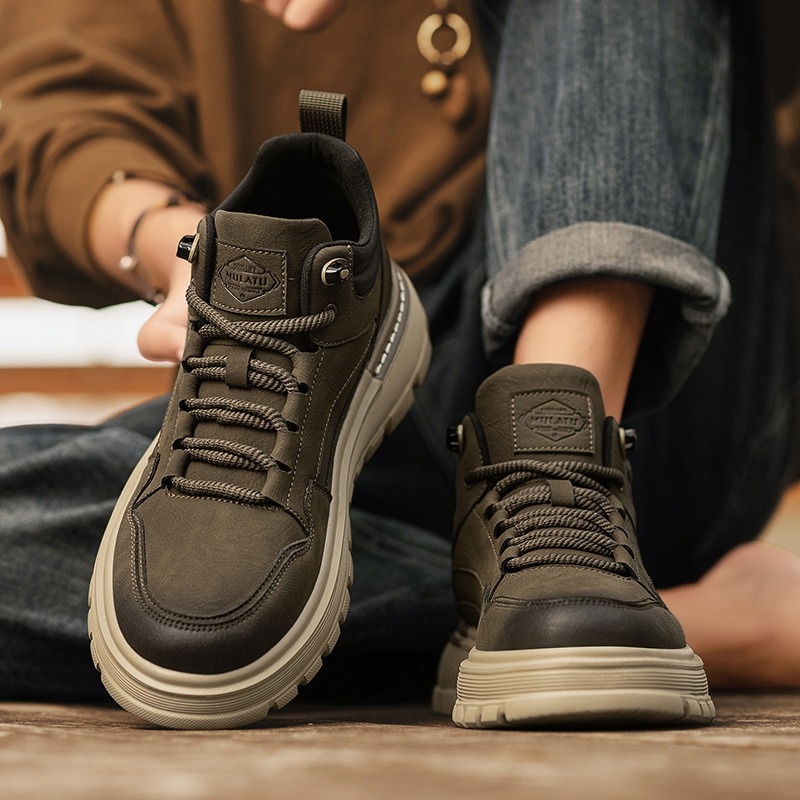 Мъжки зимни ботинки Мартин, високи, с дебела подметка (горна част: микрофибър кожа; подметка: гума и пластмаса; височина до глезена; стелка: EVA)