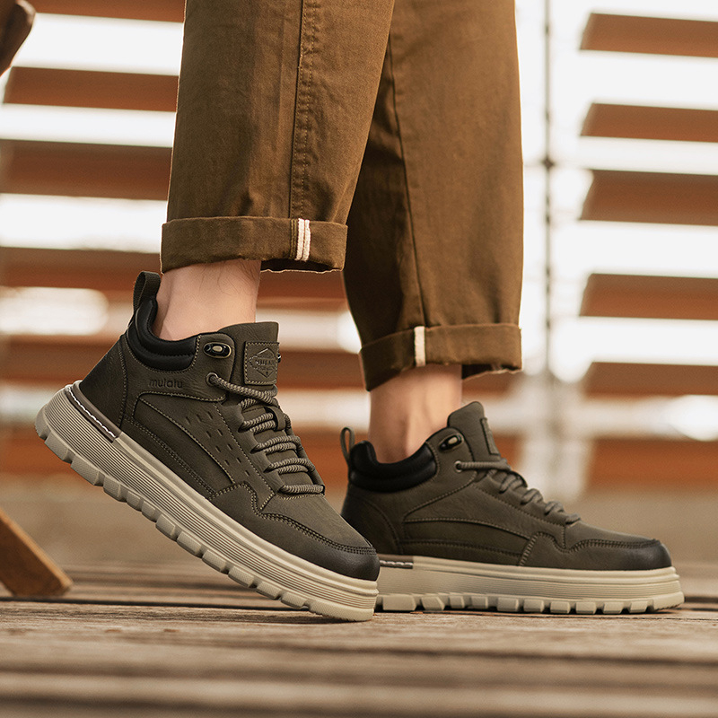 Мъжки зимни ботинки Мартин, високи, с дебела подметка (горна част: микрофибър кожа; подметка: гума и пластмаса; височина до глезена; стелка: EVA)