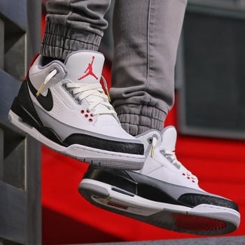 X4877 Textilcipőfűzők – fehér, arany részletekkel (Tavasz)