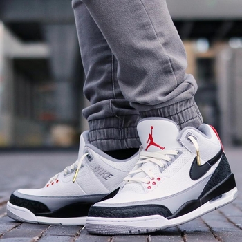 X4877 Textilcipőfűzők – fehér, arany részletekkel (Tavasz)