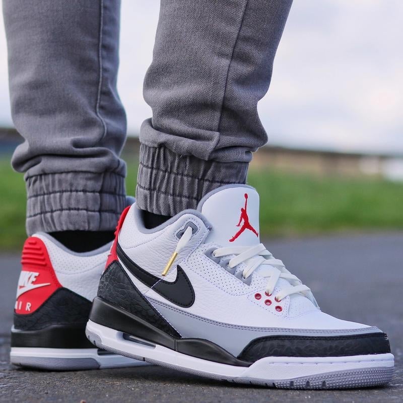 X4877 Textilcipőfűzők – fehér, arany részletekkel (Tavasz)