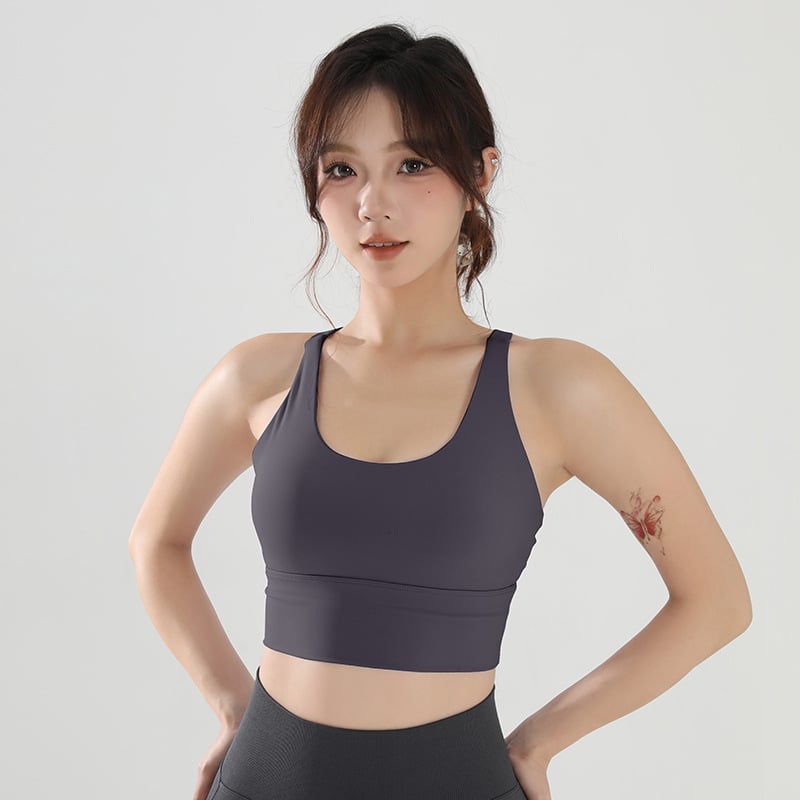 Ženski fitness grudnjak, jedinstveni sportski top s visokom podrškom, pune košarice s srednjim oblikovanjem, materijal najlon/spandeks, čvrste dvostruke naramenice, s umetnutim jastučićima.