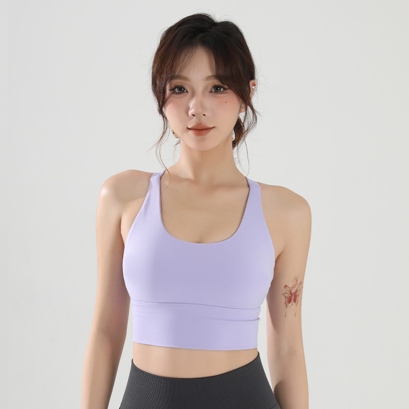 Ženski fitness grudnjak, jedinstveni sportski top s visokom podrškom, pune košarice s srednjim oblikovanjem, materijal najlon/spandeks, čvrste dvostruke naramenice, s umetnutim jastučićima.